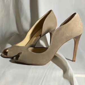 Nine West tan suede heels